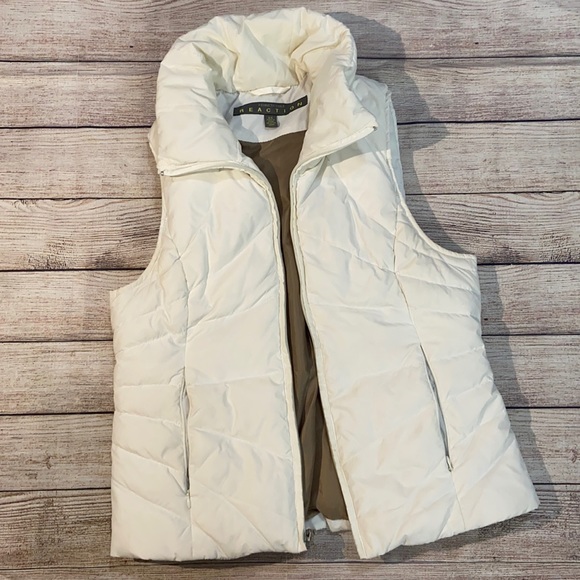 Kenneth Cole Jackets & Blazers - Kenneth Cole white puffer down vest size Small